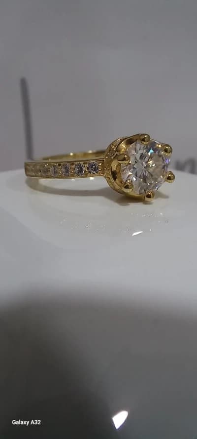 sortija de compromiso "Lariana"